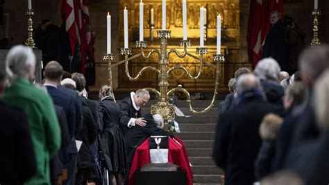 søren pape kæreste|Pludselig omfavnede Søren Pape Poulsens mor sin。